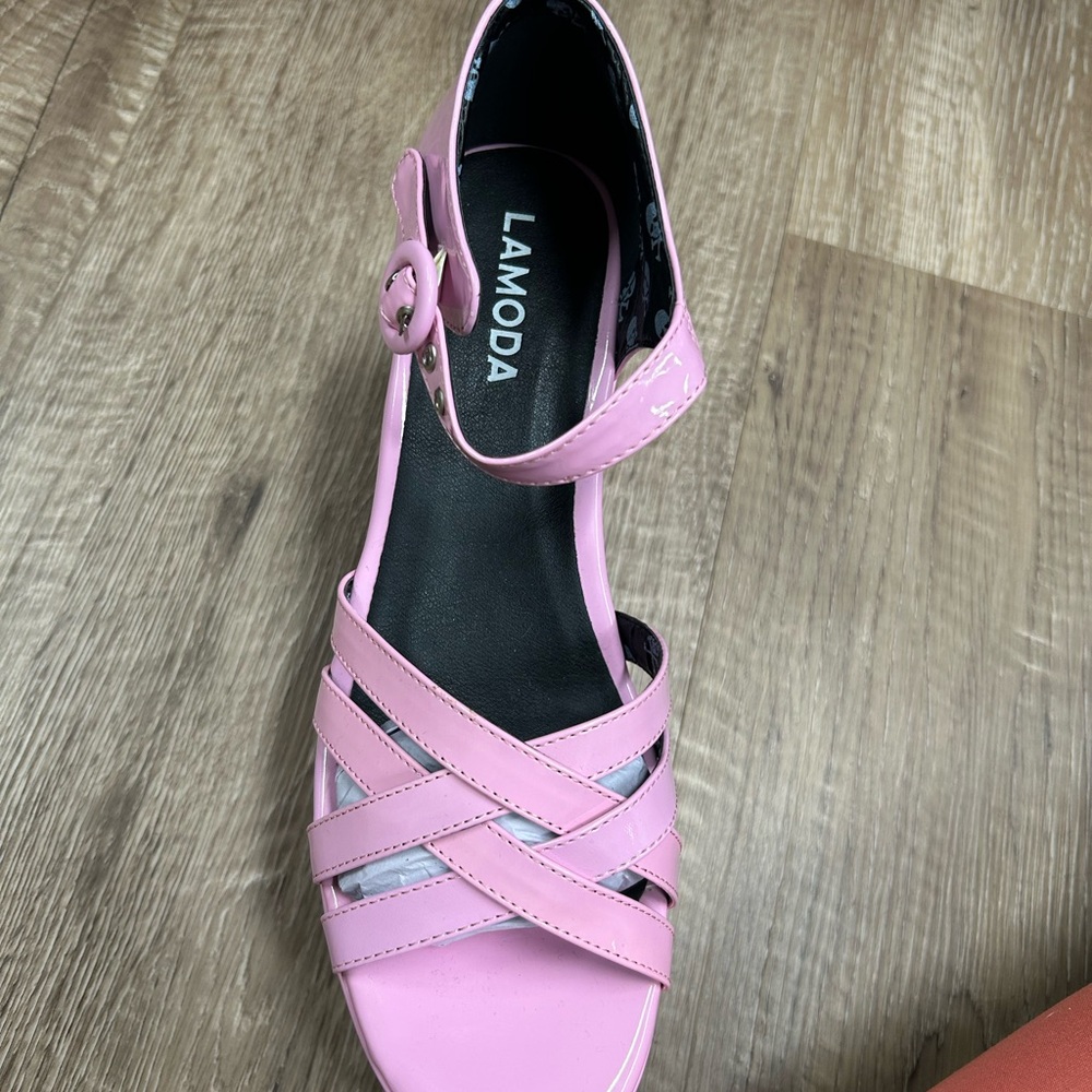 Moda Pink Platform Sandals - Picture 3 of 8